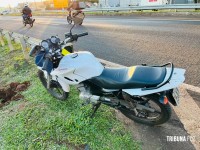 Colisão entre duas motos deixa três pessoas feridas na BR-277 na região do Bairro Três Lagoas