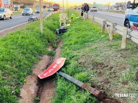 Colisão entre duas motos deixa três pessoas feridas na BR-277 na região do Bairro Três Lagoas