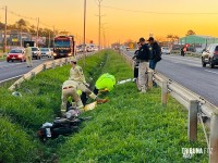 Colisão entre duas motos deixa três pessoas feridas na BR-277 na região do Bairro Três Lagoas