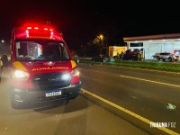 Resgate dramático: Carro bate em poste na Av. Tancredo Neves e deixa dois homens feridos
