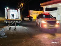 Resgate dramático: Carro bate em poste na Av. Tancredo Neves e deixa dois homens feridos