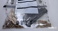 PM apreende pistola e 42 munições encontradas dentro de veículo em Foz do Iguaçu