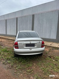PM recupera veículo com alerta de furto/roubo no bairro Parque Presidente em Foz do Iguaçu