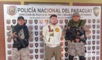 Membro do PCC preso no Paraguai é entregue para a Policia Federal na Ponte da Amizade 