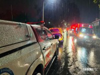 Um morto e outro ferido a tiros no pátio de residência na Vila da Batalha em Foz do Iguaçu