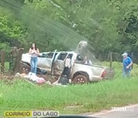 Caminhonete capota várias vezes na PR-495 e deixa cinco pessoas feridas em Missal