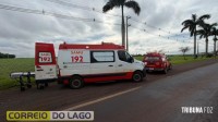 Veículo sai da pista, bate contra árvore e capota na PR-488 em Santa Helena