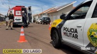 Colisão entre carro e motocicleta deixa mulher ferida no bairro Porto Seguro em Santa Helena