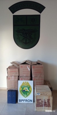 BPFRON apreende carregamento de vinhos contrabandeados no sudoeste do Paraná BPFRON apreende carregamento de vinhos contrabandeados no sudoeste do Paraná