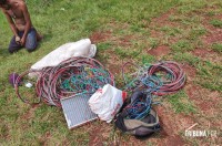 PM prende dois homens com quase 40 Kg de cobre no Jardim Jupira PM prende dois homens com quase 40 Kg de cobre no Jardim Jupira