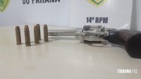 PM prende duas pessoas com revolver 357 no Jardim Panorama PM prende duas pessoas com revolver 357 no Jardim Panorama