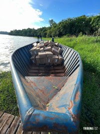 PF e BPFRON apreendem barco carregado com contrabando de cigarros no Lago de Itaipu PF e BPFRON apreendem barco carregado com contrabando de cigarros no Lago de Itaipu