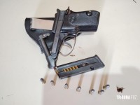 GOT da Guarda Municipal prende duas pessoas e apreende pistola calibre 22 no Mata Verde GOT da Guarda Municipal prende duas pessoas e apreende pistola calibre 22 no Mata Verde