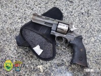 Polícia Militar prende homem armando em Santa Terezinha de Itaipu Polícia Militar prende homem armando em Santa Terezinha de Itaipu