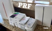 PRF apreende celulares escondidos junto ao corpo de três mulheres em STI PRF apreende celulares escondidos junto ao corpo de três mulheres em STI