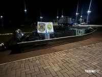 PF e BPFRON apreendem embarcação carregada com cigarros contrabandeados em Guaíra PF e BPFRON apreendem embarcação carregada com cigarros contrabandeados em Guaíra