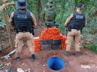 BPFRON e ROCAM apreende drogas e assessório para armas em Cianorte BPFRON e ROCAM apreende drogas e assessório para armas em Cianorte