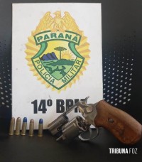 Polícia Militar prende indivíduo com revolver 38 no Jardim América Polícia Militar prende indivíduo com revolver 38 no Jardim América
