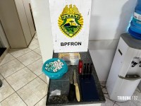 BPFRON cumpre mandados de busca e apreensão em Pato Bragado, Pérola e Perobal BPFRON cumpre mandados de busca e apreensão em Pato Bragado, Pérola e Perobal