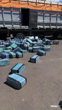 Receita Federal retém quase 2 toneladas de maconha em caminhão na Ponte Internacional da Amizade Receita Federal retém quase 2 toneladas de maconha em caminhão na Ponte Internacional da Amizade