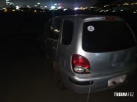 Forças policiais apreendem veículo transportando cigarros e pneus contrabandeados na barranca do Rio Paraná Forças policiais apreendem veículo transportando cigarros e pneus contrabandeados na barranca do Rio Paraná