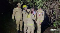 Criança de dois anos é resgatada com vida após horas desaparecida na mata na Vila Carimã Criança de dois anos é resgatada com vida após horas desaparecida na mata na Vila Carimã