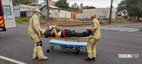 Motociclista é socorrido pelo Siate após colisão na Av. República Argentina Motociclista é socorrido pelo Siate após colisão na Av. República Argentina