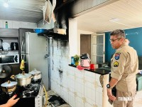 Panela esquecida no fogo mobiliza o Corpo de Bombeiros na Vila Miranda Panela esquecida no fogo mobiliza o Corpo de Bombeiros na Vila Miranda
