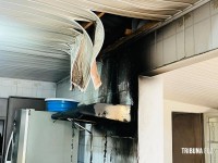Panela esquecida no fogo mobiliza o Corpo de Bombeiros na Vila Miranda Panela esquecida no fogo mobiliza o Corpo de Bombeiros na Vila Miranda