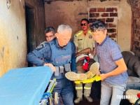Homem é esfaqueado em plena luz do dia no Bairro Três Lagoas  Homem é esfaqueado em plena luz do dia no Bairro Três Lagoas