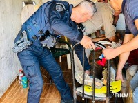 Homem é esfaqueado em plena luz do dia no Bairro Três Lagoas  Homem é esfaqueado em plena luz do dia no Bairro Três Lagoas
