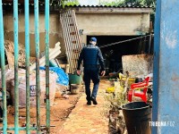 Homem é esfaqueado em plena luz do dia no Bairro Três Lagoas  Homem é esfaqueado em plena luz do dia no Bairro Três Lagoas