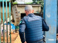 Homem é esfaqueado em plena luz do dia no Bairro Três Lagoas  Homem é esfaqueado em plena luz do dia no Bairro Três Lagoas
