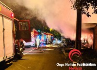 Três incêndios a residências mobilizam o Corpo de Bombeiros na noite de quinta-feira  Três incêndios a residências mobilizam o Corpo de Bombeiros na noite de quinta-feira