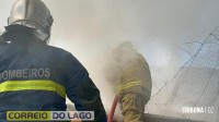 Princípio de incêndio mobiliza equipes da Defesa Civil e Bombeiros em Santa Helena Princípio de incêndio mobiliza equipes da Defesa Civil e Bombeiros em Santa Helena