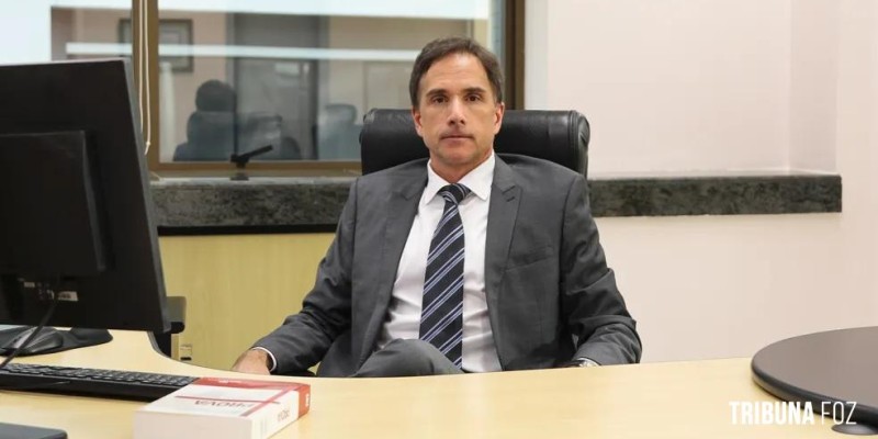 Juiz federal da Lava Jato é investigado em caso de suspeita de furto de champanhes Juiz federal da Lava Jato é investigado em caso de suspeita de furto de champanhes