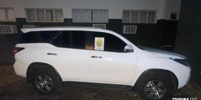 PM recupera caminhonete roubada no Bairro Morumbi PM recupera caminhonete roubada no Bairro Morumbi