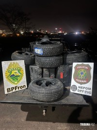 PF e PM apreendem carga de contrabando na região central de Foz do Iguaçu PF e PM apreendem carga de contrabando na região central de Foz do Iguaçu