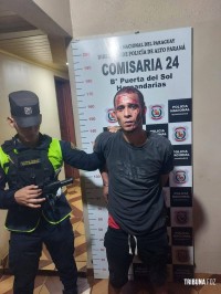 Homem é preso após ameaçar vereadora com simulacro de pistola em Hernandárias Homem é preso após ameaçar vereadora com simulacro de pistola em Hernandárias