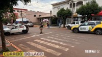Mulher é ejetada de veículo após acidente de trânsito no centro de Missal Mulher é ejetada de veículo após acidente de trânsito no centro de Missal