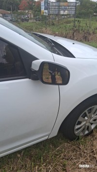 Guarda Municipal prende homem que danificou veículo estacionado no Porto Meira Guarda Municipal prende homem que danificou veículo estacionado no Porto Meira