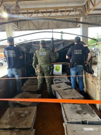 BPFRON, PF e RF apreendem carreta carregada com 31 toneladas de chumbo em Santo Antônio do Sudoeste BPFRON, PF e RF apreendem carreta carregada com 31 toneladas de chumbo em Santo Antônio do Sudoeste
