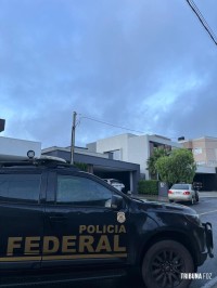 Polícia Federal desarticula duas organizações criminosas dedicadas ao descaminho de eletrônicos e outros crimes conexos Polícia Federal desarticula duas organizações criminosas dedicadas ao descaminho de eletrônicos e outros crimes conexos