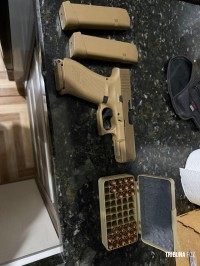 Polícia Federal desarticula duas organizações criminosas dedicadas ao descaminho de eletrônicos e outros crimes conexos Polícia Federal desarticula duas organizações criminosas dedicadas ao descaminho de eletrônicos e outros crimes conexos