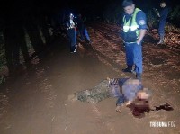 Idoso morreu após ser atropelado por uma motocicleta que fugiu do local no Paraguai Idoso morreu após ser atropelado por uma motocicleta que fugiu do local no Paraguai