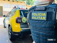 Estelionatário do Rio de Janeiro é preso pela PM ao tentar sacar dinheiro em agência bancária no centro de Foz do Iguaçu Estelionatário do Rio de Janeiro é preso pela PM ao tentar sacar dinheiro em agência bancária no centro de Foz do Iguaçu