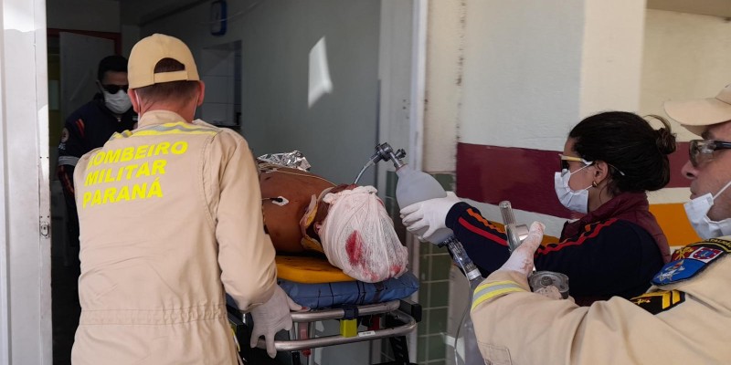 Jovem leva dois tiros na cabeça ao tentar defender a irmã de ataque do ex-cunhado no Bairro Cidade Nova Jovem leva dois tiros na cabeça ao tentar defender a irmã de ataque do ex-cunhado no Bairro Cidade Nova