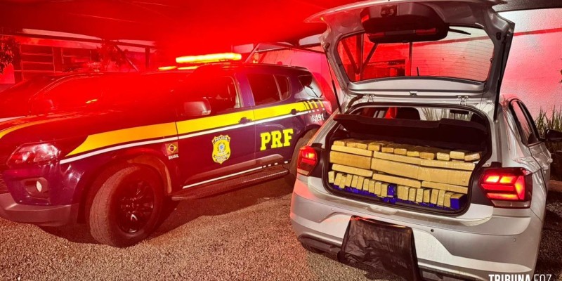 PRF apreende 424,39 Kg de maconha em carro roubado na BR-277 em São Miguel do Iguaçu PRF apreende 424,39 Kg de maconha em carro roubado na BR-277 em São Miguel do Iguaçu