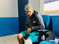 GM apresenta na delegacia jovem que cometeu assalto e foi atropelado pela vítima no Bairro Três Lagoas GM apresenta na delegacia jovem que cometeu assalto e foi atropelado pela vítima no Bairro Três Lagoas