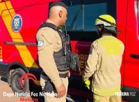 Colisão seguido de tombamento mobiliza Siate, Samu e o Corpo de Bombeiros na Av. Perimetral Leste Colisão seguido de tombamento mobiliza Siate, Samu e o Corpo de Bombeiros na Av. Perimetral Leste